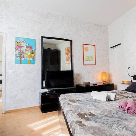 Casa Moderna Vicino Firenze Appartement Prato  Buitenkant foto